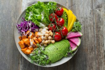 Питание для красоты: какие продукты улучшают кожу и волосы