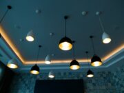 Какая люстра лучше: LED, классическая или с умным управлением?